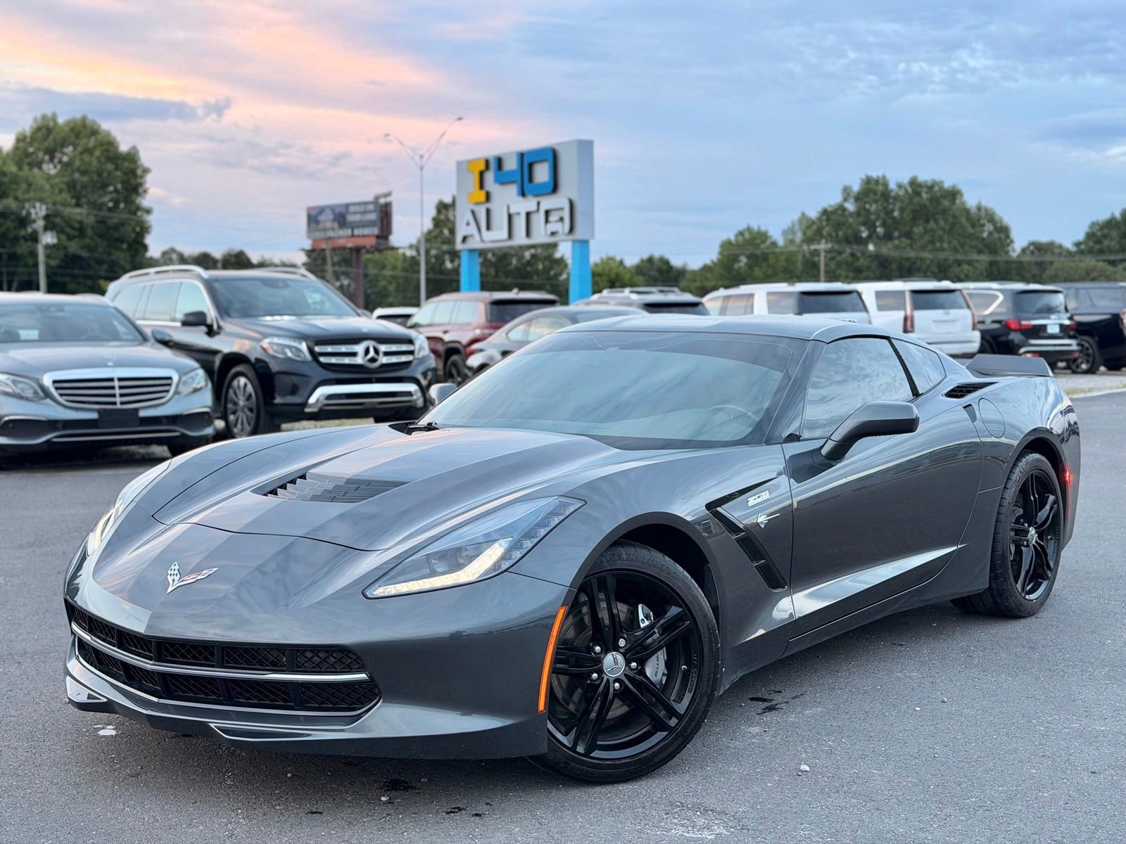 Used 2017 Chevrolet Corvette Stingray Coupe w/ 1LT RWD image 1