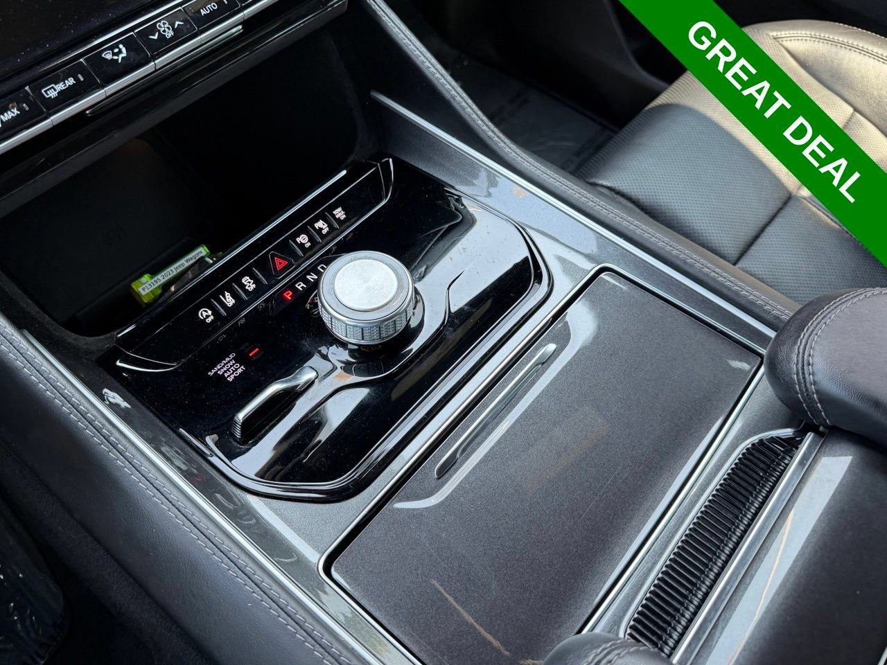 Used 2023 Jeep Wagoneer 4WD w/ Premium Group I image 21
