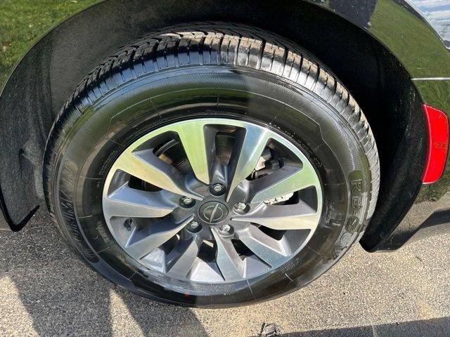 Used 2024 Chrysler Pacifica Limited FWD image 61