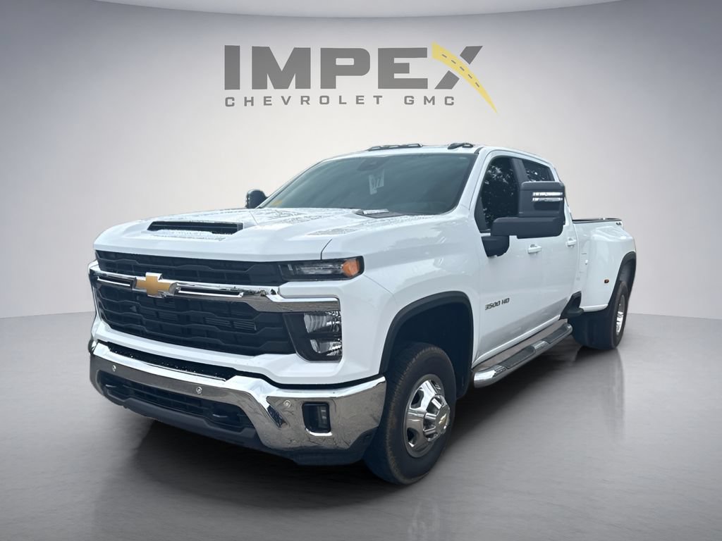 Used 2026 Chevrolet Silverado 3500 LT w/ Safety Package AWD/4WD image 1