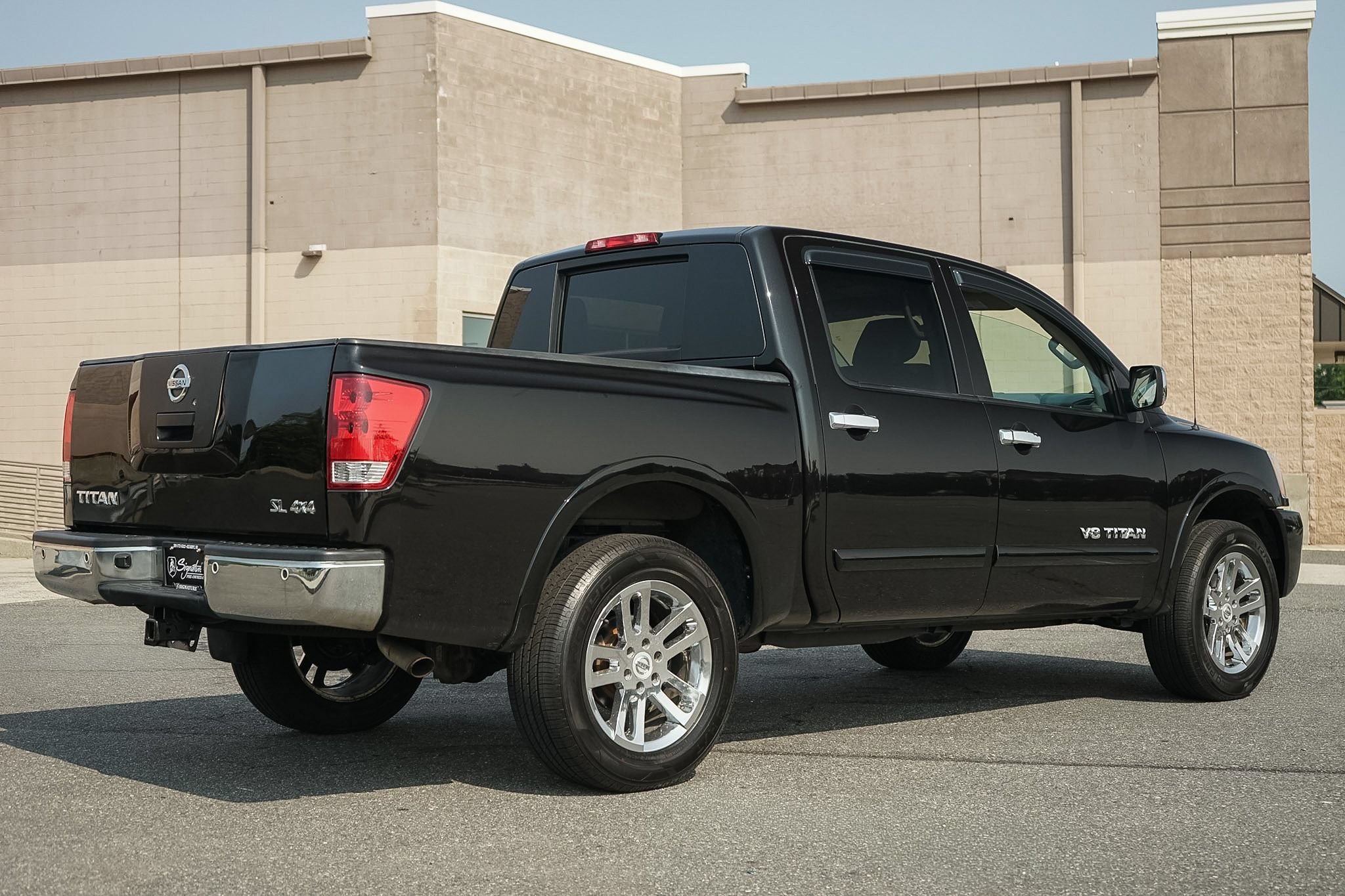 Used 2012 Nissan Titan SL w/ Heavy Metal Edition Pkg AWD/4WD image 4