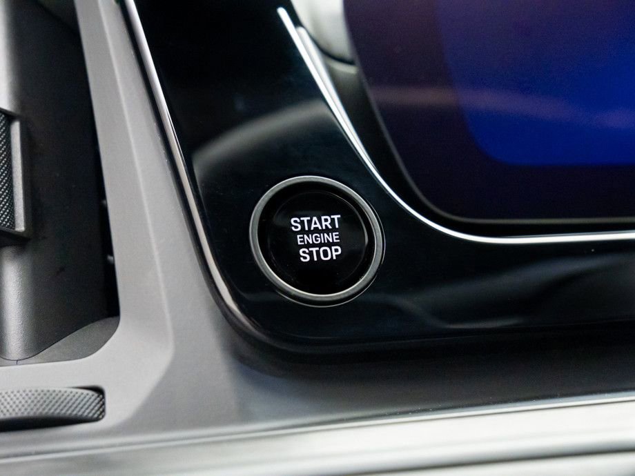 Certified 2024 Porsche Cayenne Turbo GT image 20