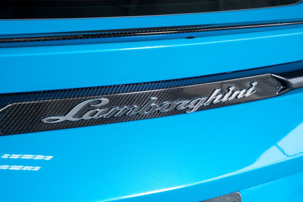 Used 2023 Lamborghini Urus Performante image 31