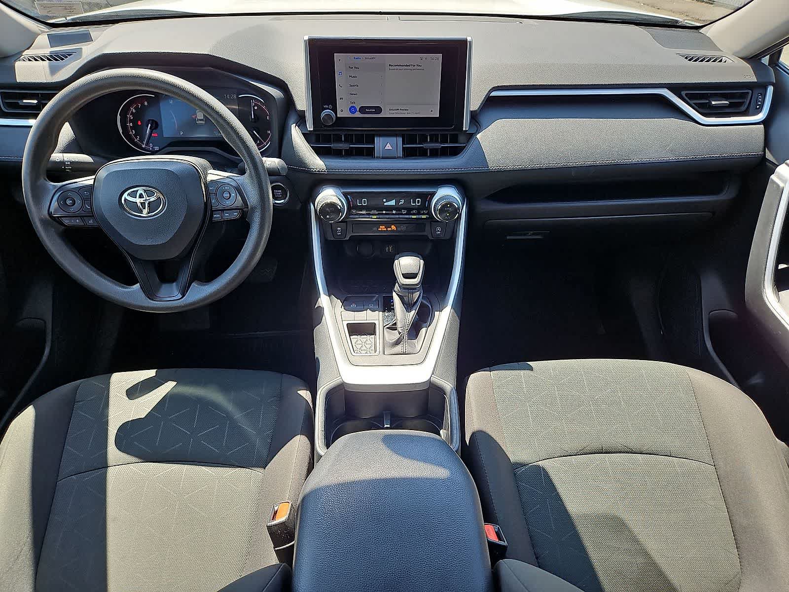 Used 2024 Toyota RAV4 XLE FWD image 25