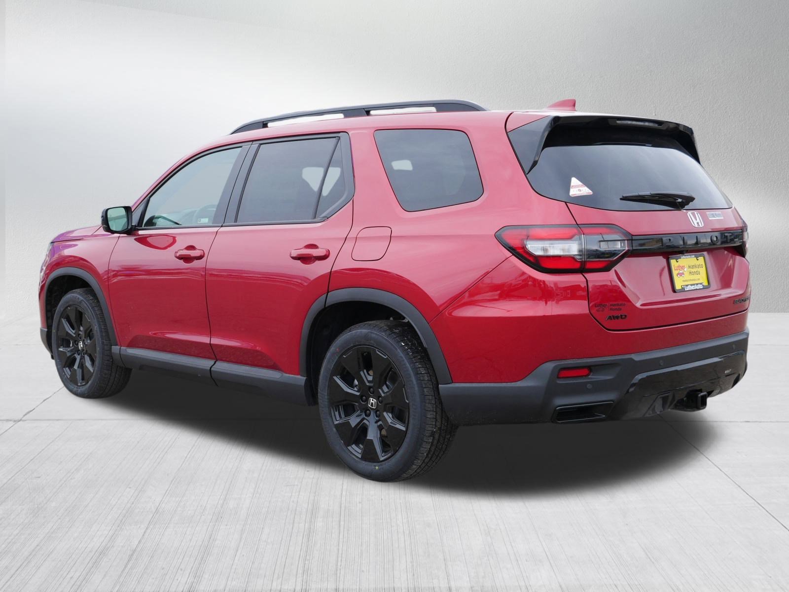 New 2026 Honda Pilot Black Edition image 3