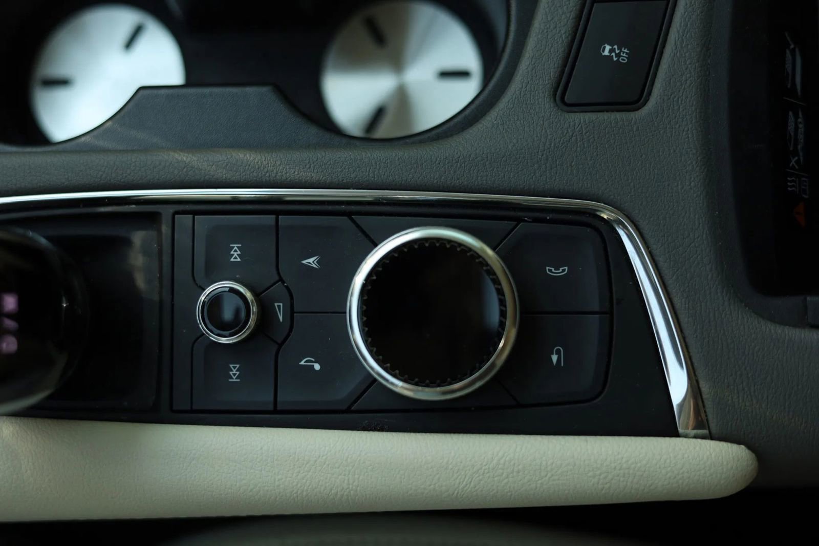 Used 2020 Cadillac XT6 Premium Luxury image 22