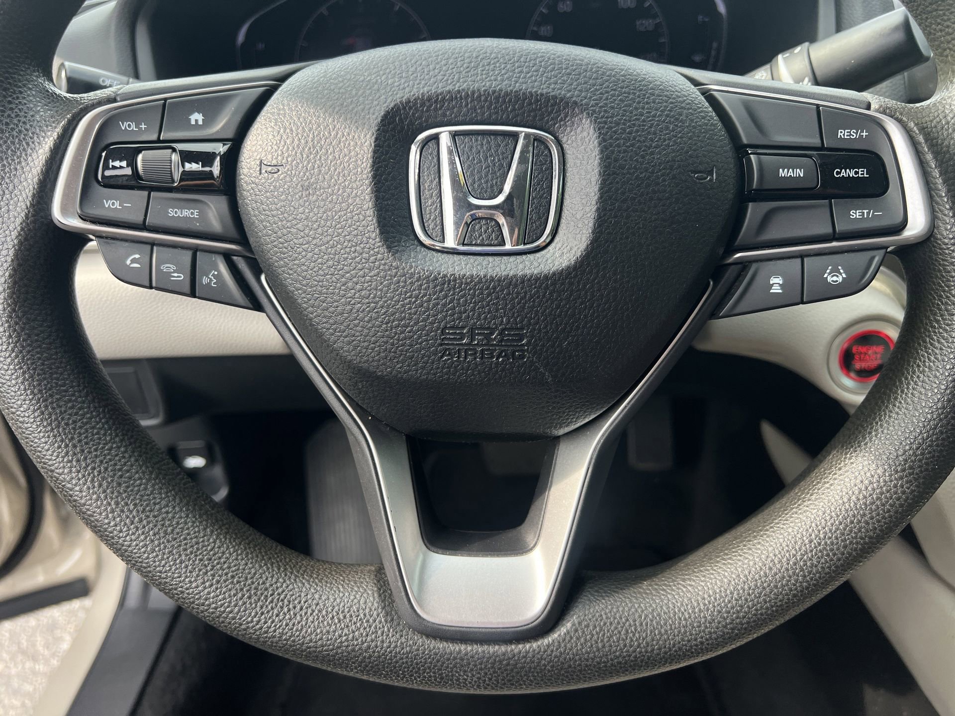 Used 2018 Honda Accord LX image 9