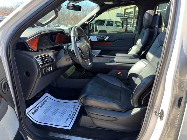 Used 2024 Lincoln Navigator Reserve AWD/4WD image 14