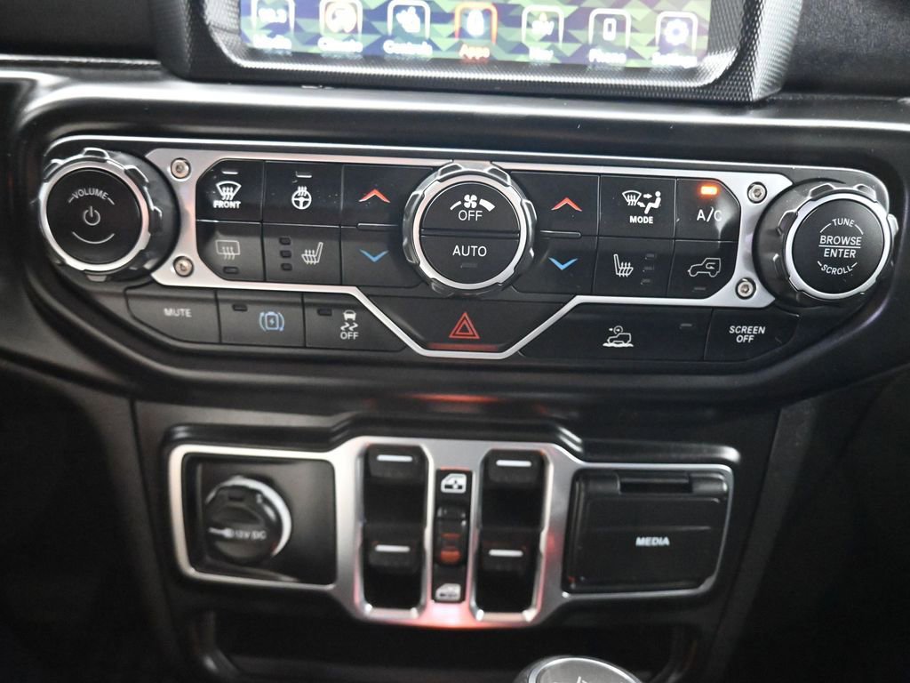 Used 2021 Jeep Wrangler Unlimited Sahara w/ Cold Weather Group image 20