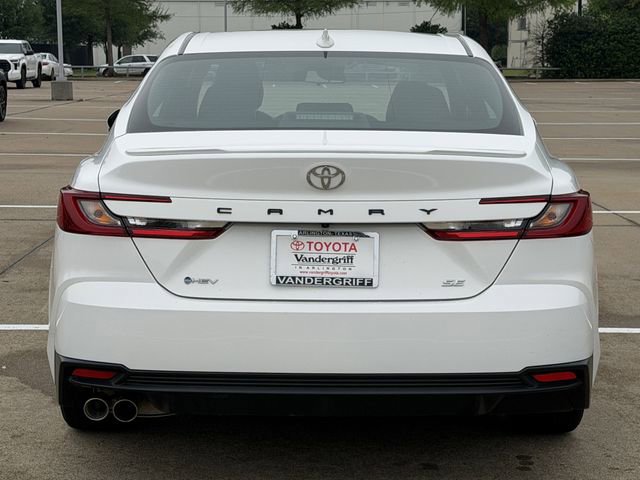 Used 2025 Toyota Camry SE FWD image 5
