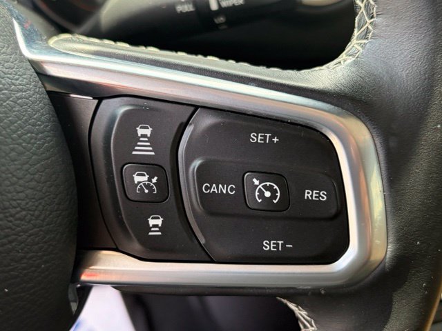 Used 2020 Jeep Gladiator Overland w/ Popular Equipment Package AWD/4WD image 17