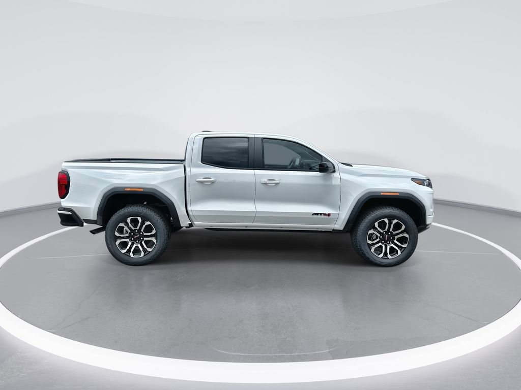New 2026 GMC Canyon AT4 w/ AT4 Premium Package AWD/4WD image 9