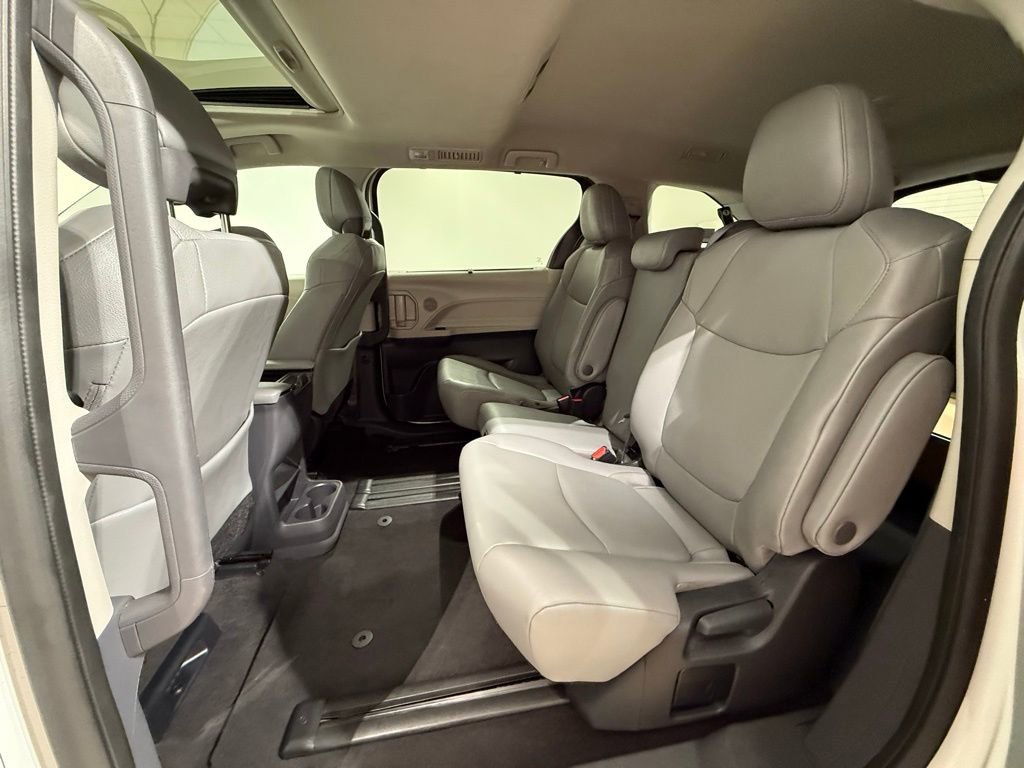 Certified 2024 Toyota Sienna XLE image 20
