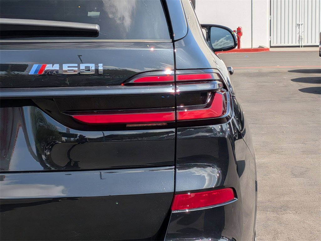 New 2026 BMW X7 M60i image 26