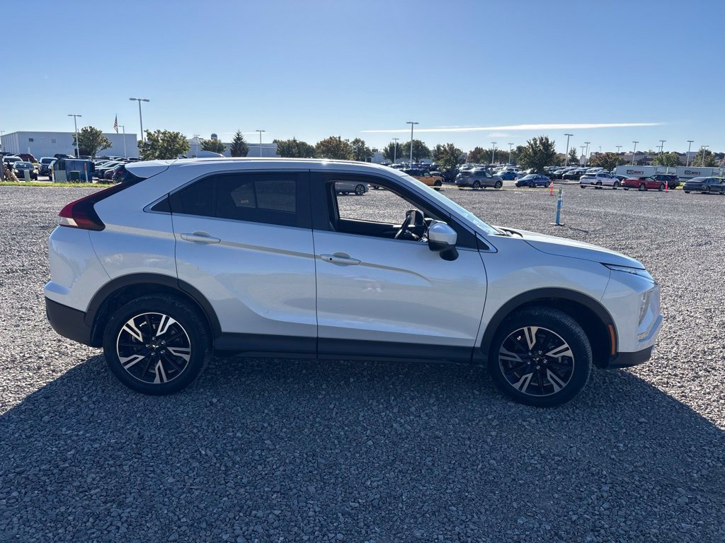 Used 2025 Mitsubishi Eclipse Cross AWD image 12