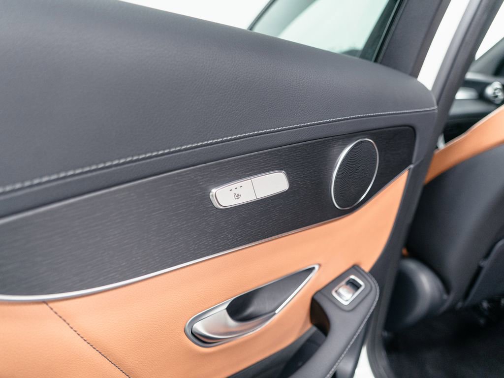 Certified 2022 Mercedes-Benz GLC 300 4MATIC Coupe image 25