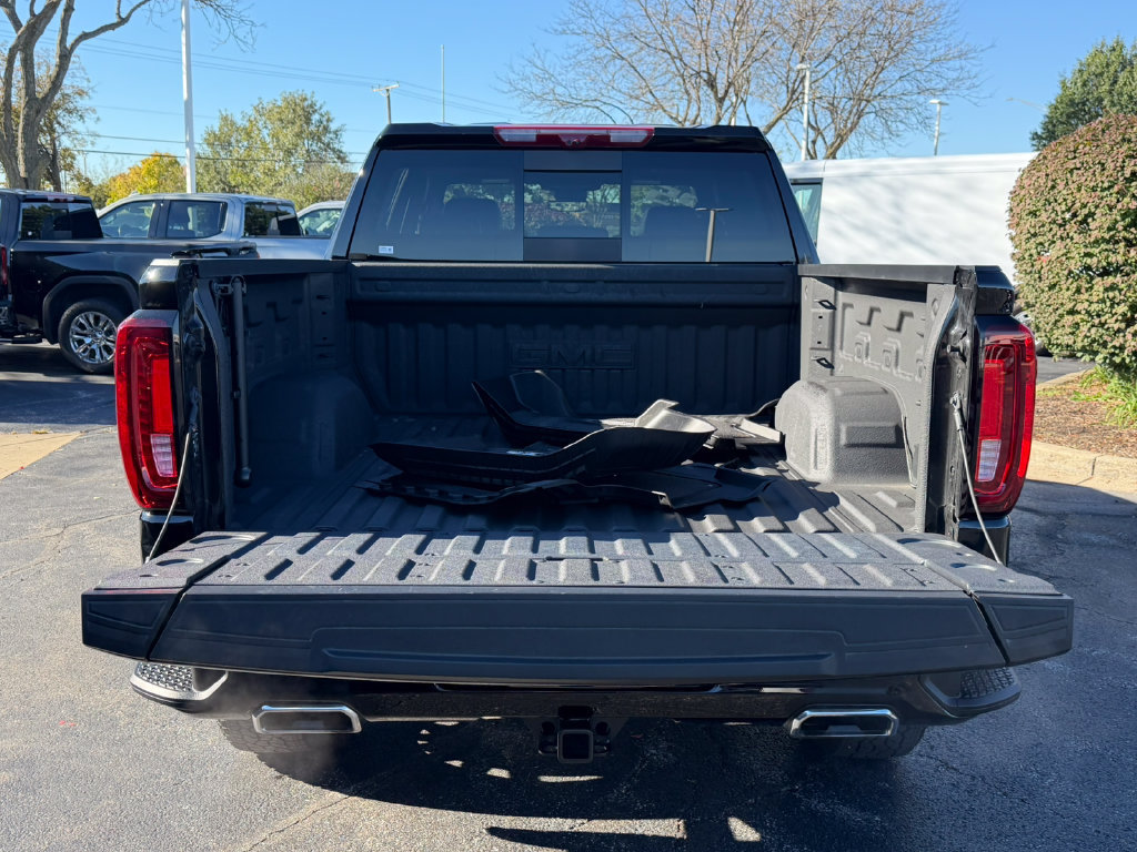 Certified 2025 GMC Sierra 1500 AT4 w/ Technology Package AWD/4WD image 10