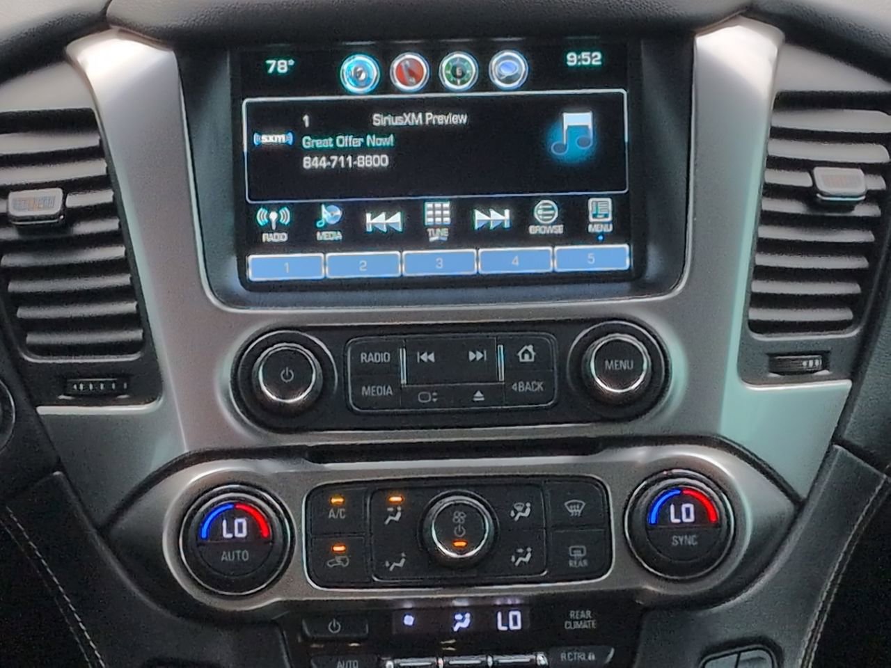 Used 2018 Chevrolet Tahoe Premier RWD image 17
