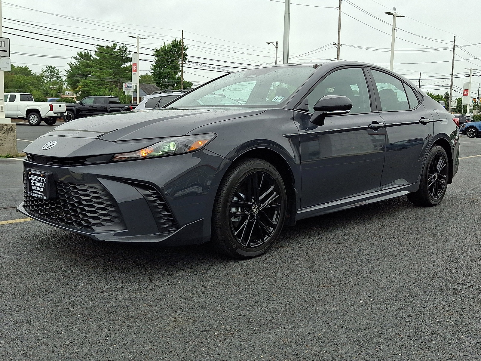 Used 2026 Toyota Camry SE w/ Convenience Package AWD/4WD image 3
