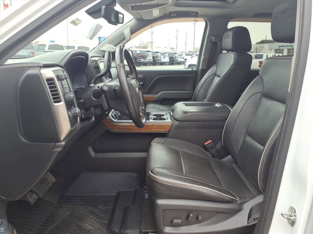 Used 2018 Chevrolet Silverado 1500 High Country image 16