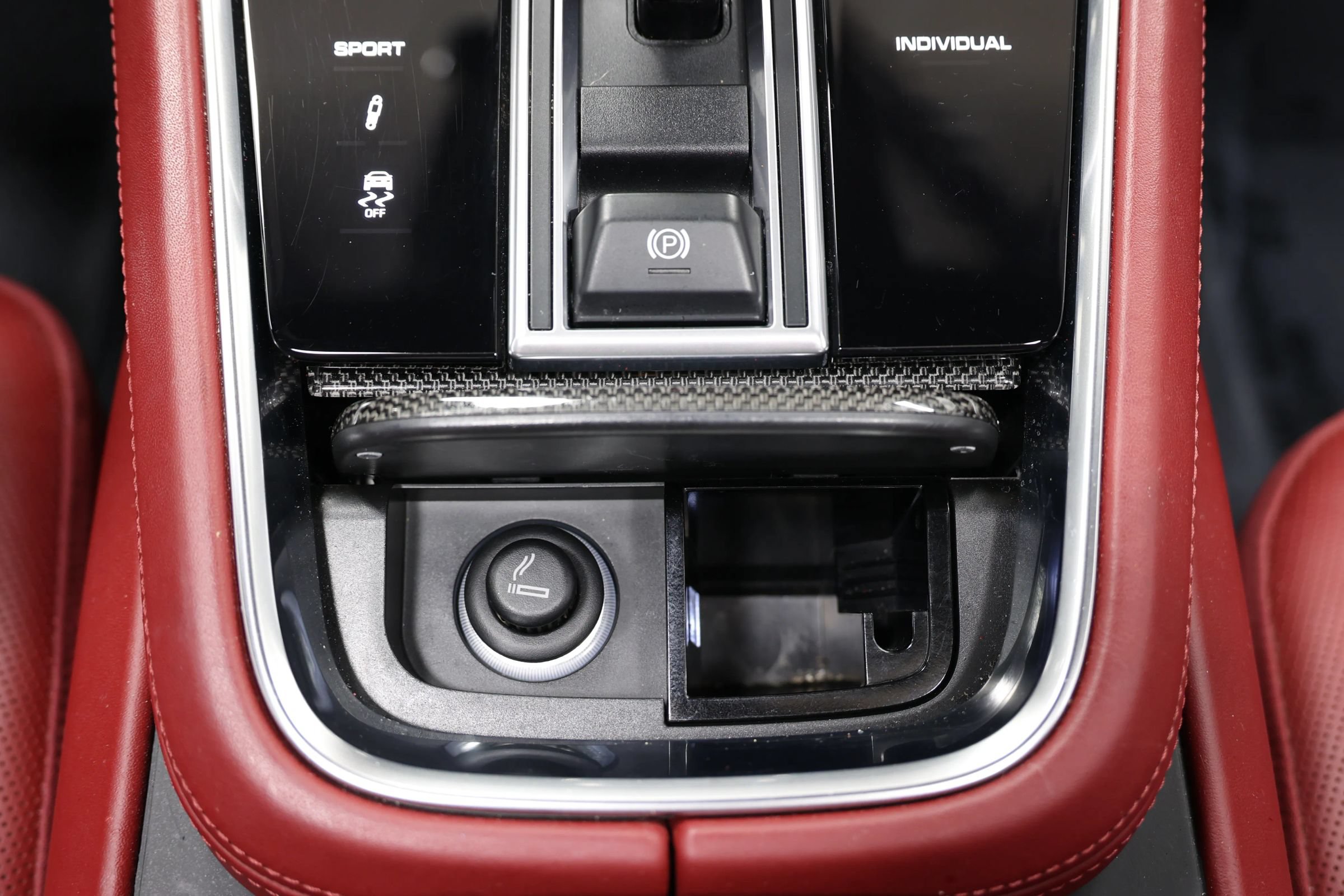 Used 2018 Porsche Panamera 4S Executive w/ Carbon Fiber Interior Package AWD/4WD image 41
