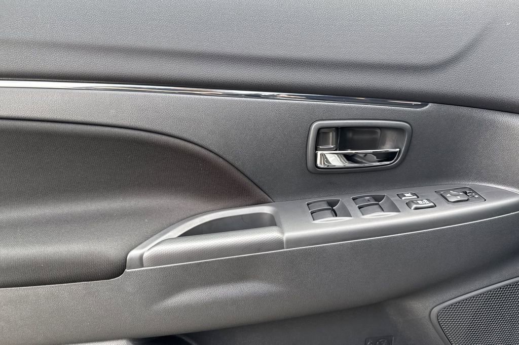 New 2026 Mitsubishi Outlander Sport LE AWD/4WD image 11