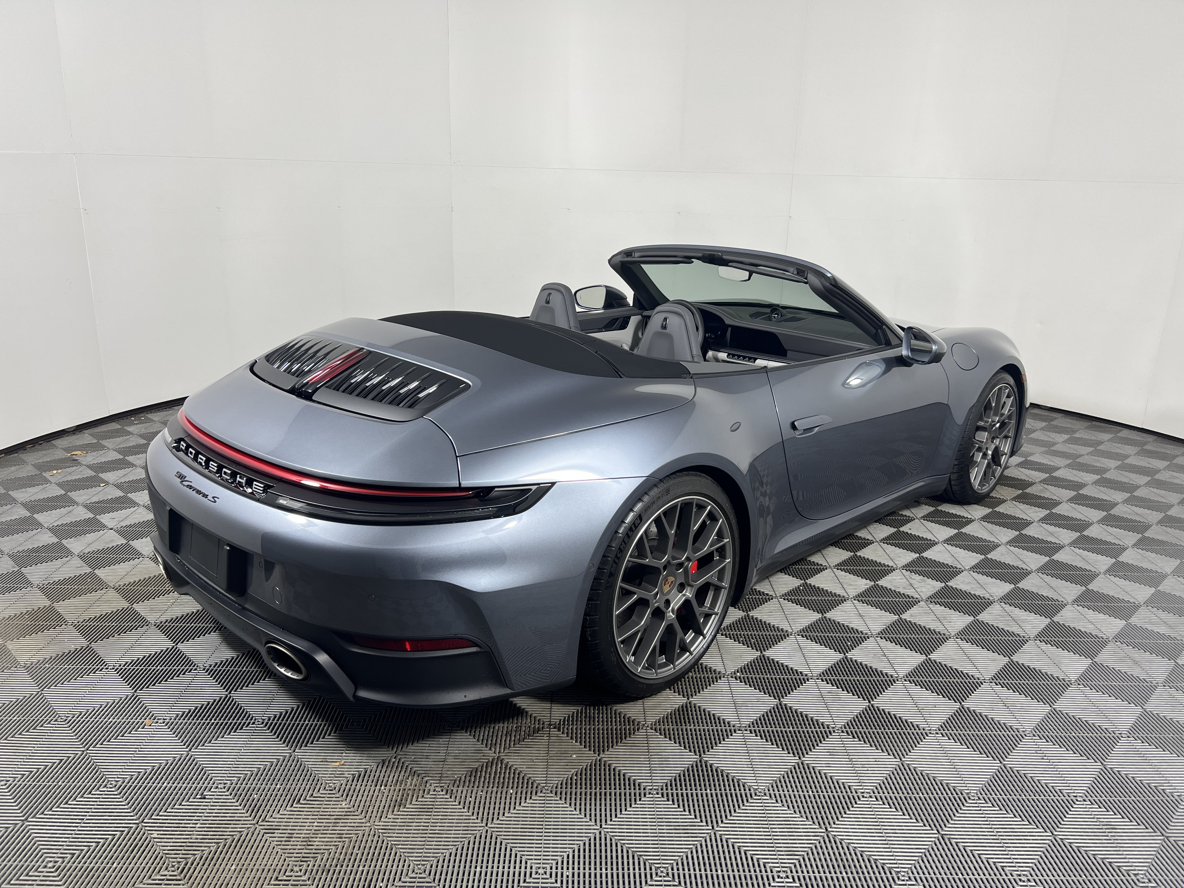Certified 2026 Porsche 911 Carrera S RWD image 7