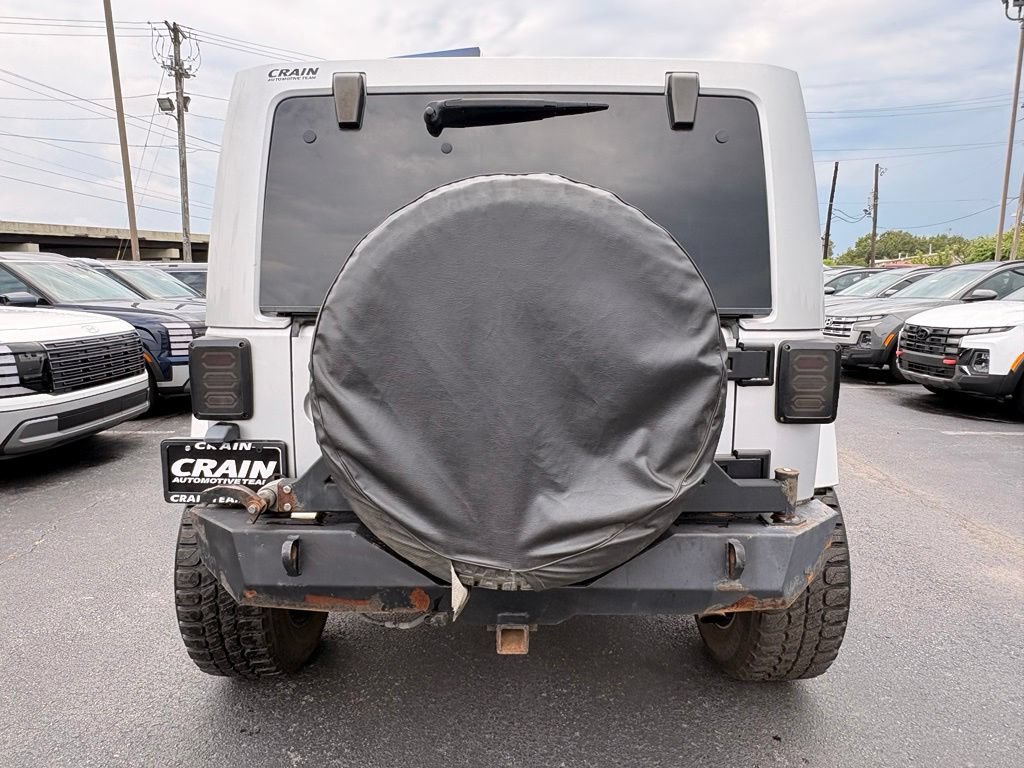 Used 2012 Jeep Wrangler Unlimited Sahara AWD/4WD image 6