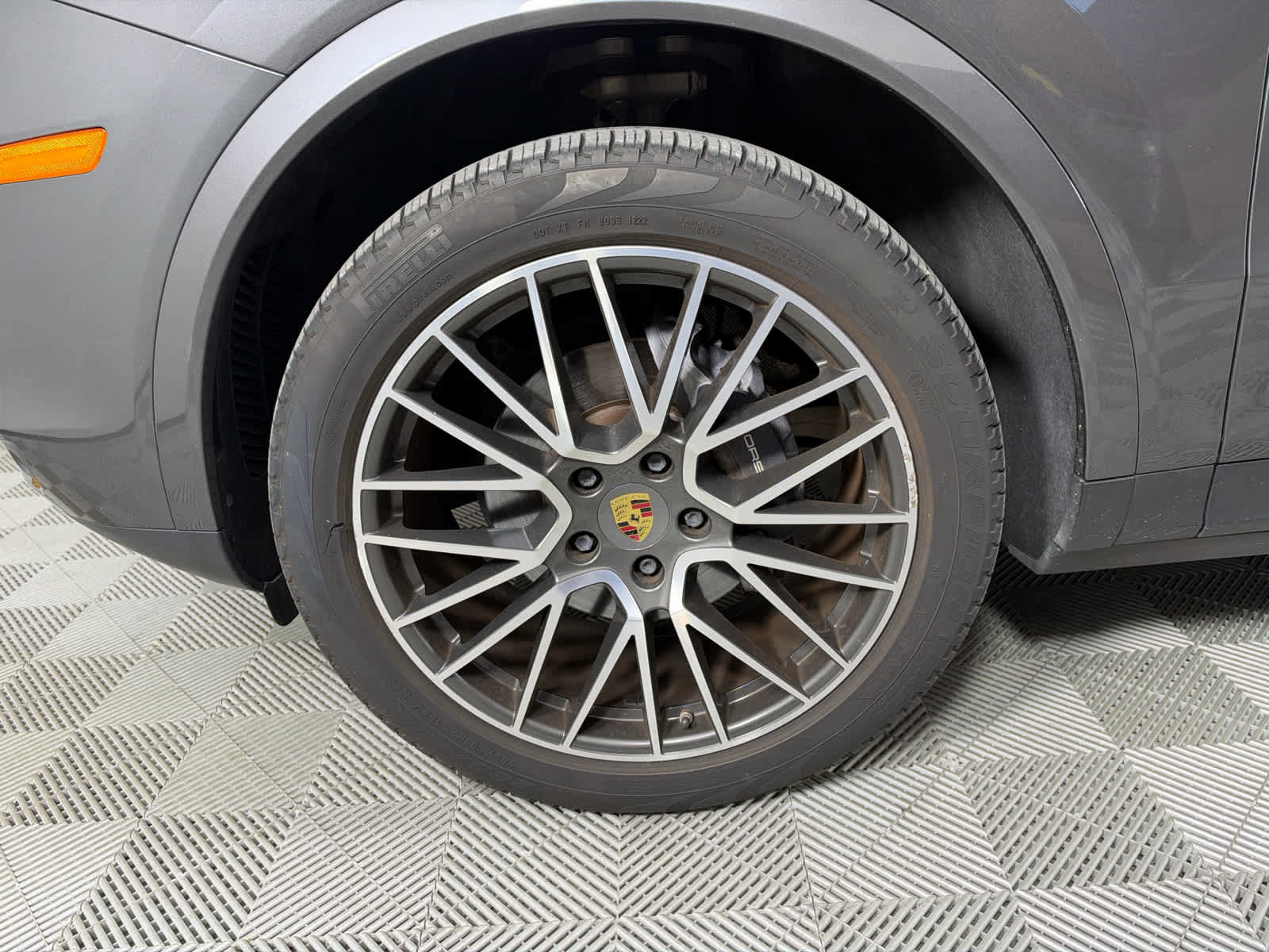 Used 2019 Porsche Cayenne AWD/4WD image 10