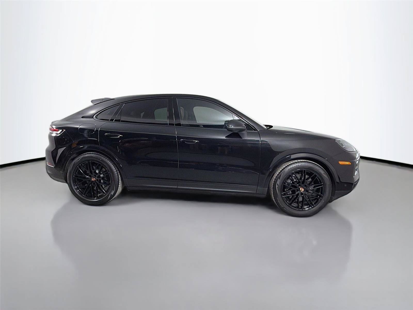 Certified 2026 Porsche Cayenne Coupe AWD/4WD image 8