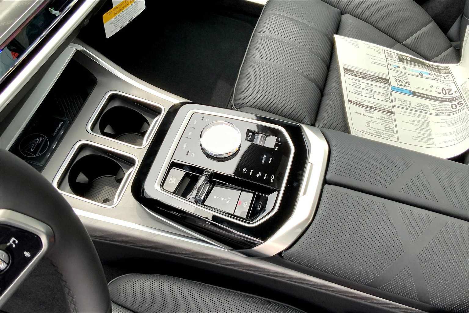 New 2025 BMW 760i xDrive AWD/4WD image 7