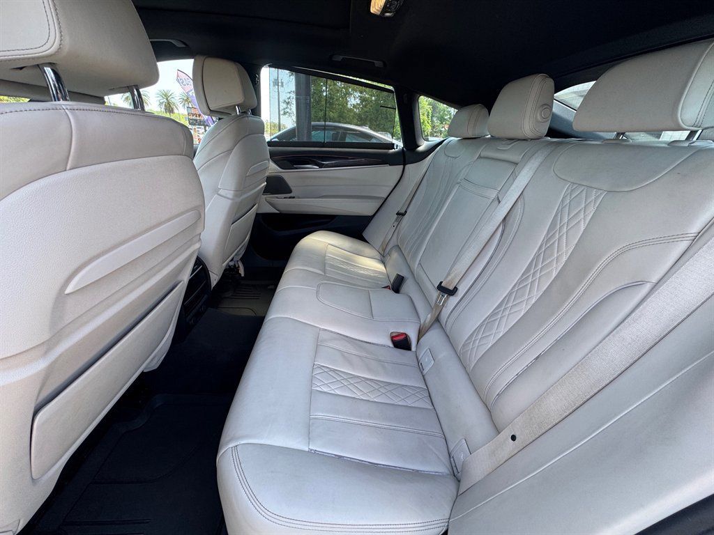 Used 2019 BMW 640i Gran Turismo xDrive w/ Luxury Seating Package AWD/4WD image 12