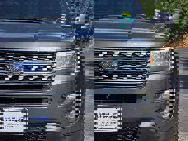 Used 2017 Ford Explorer Limited w/ Equipment Group 301A AWD/4WD image 3