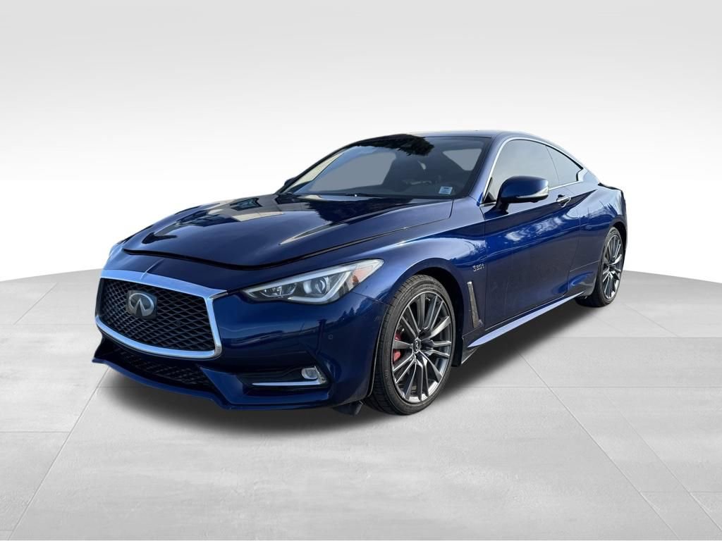 Used 2017 INFINITI Q60 Red Sport 400 image 2