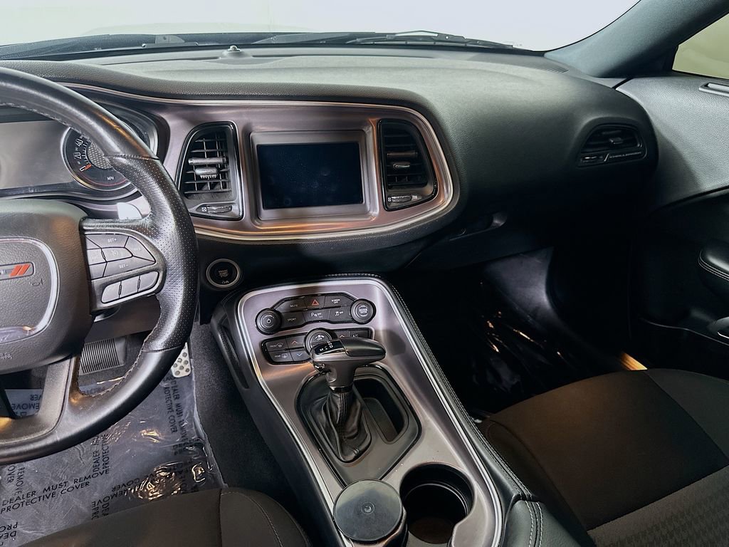 Used 2022 Dodge Challenger R/T RWD image 17