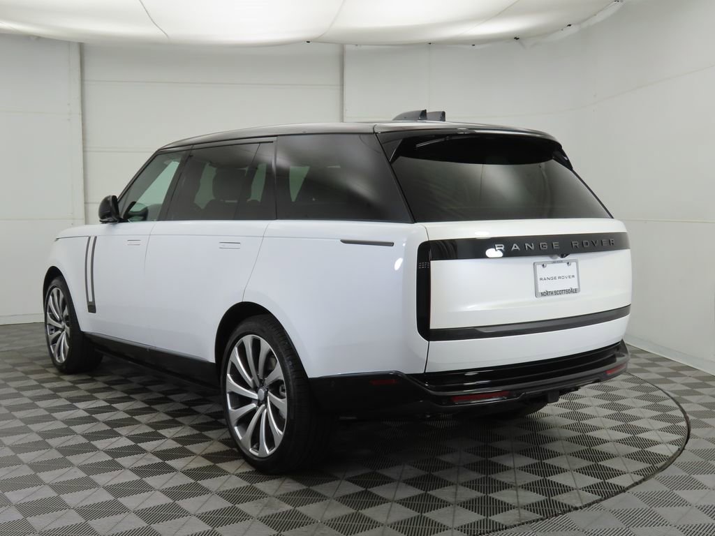 New 2025 Land Rover Range Rover Long Wheelbase SE image 7