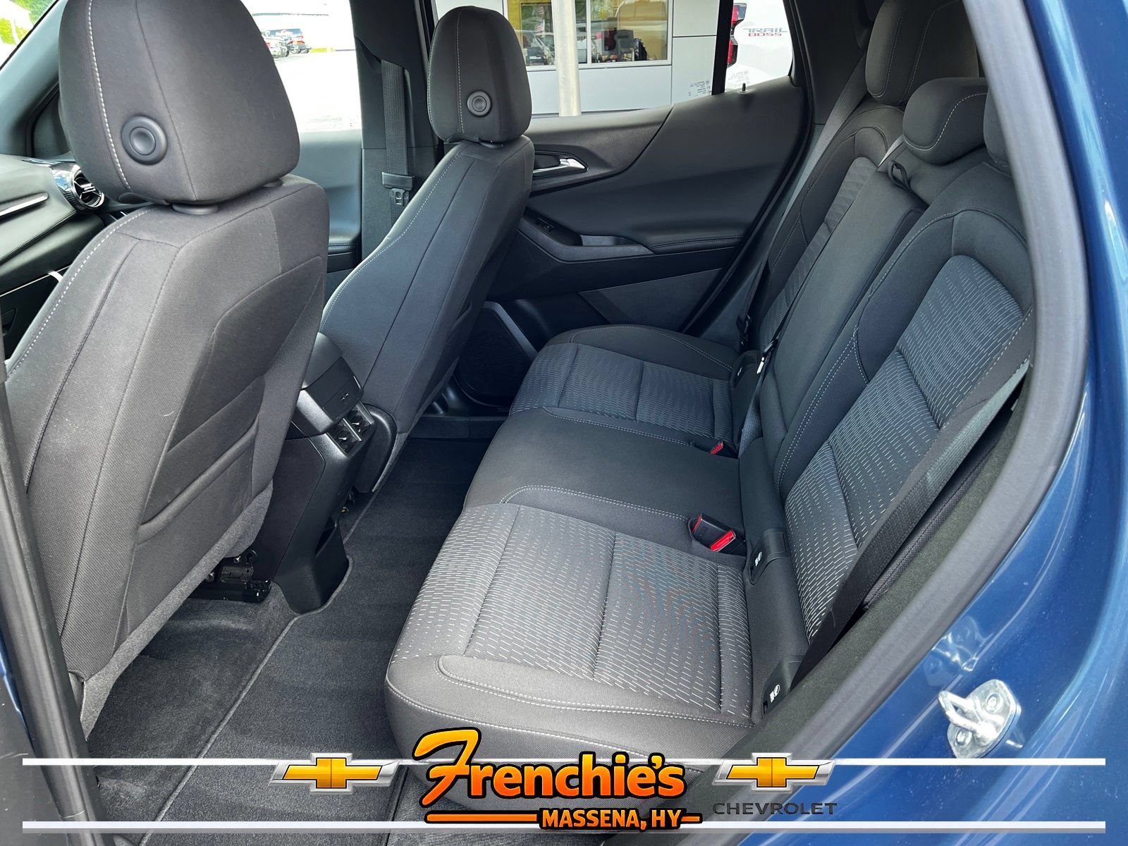 Used 2025 Chevrolet Equinox LT FWD image 7