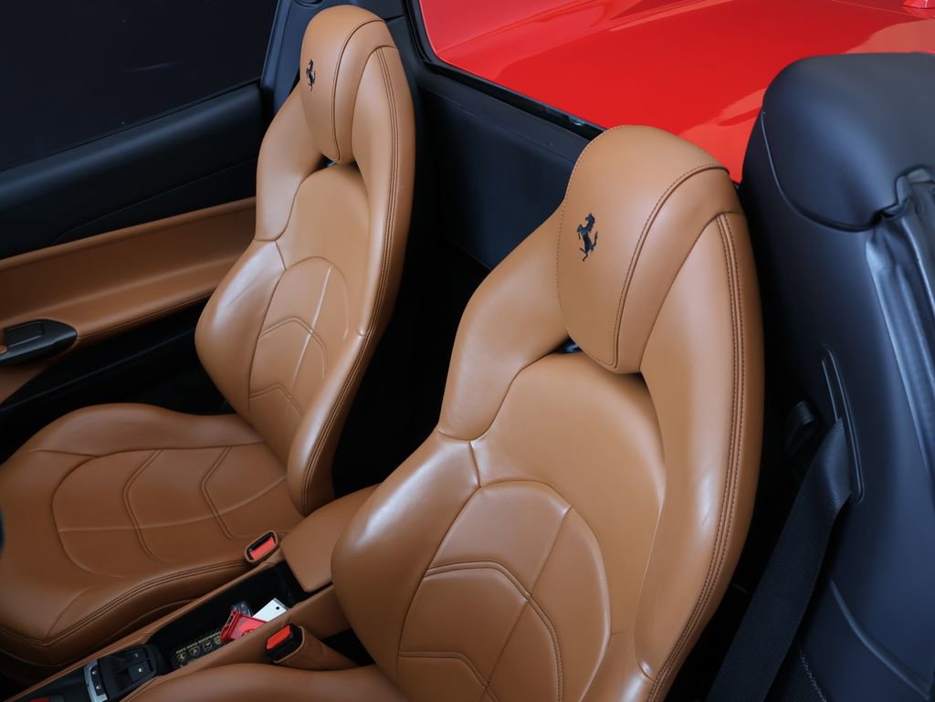 Used 2019 Ferrari 488 Spider RWD image 48