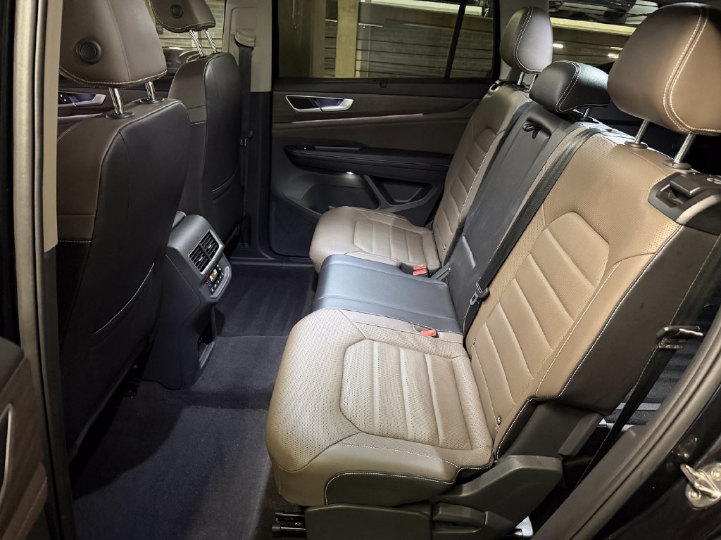 Certified 2024 Volkswagen Atlas SEL AWD/4WD image 22