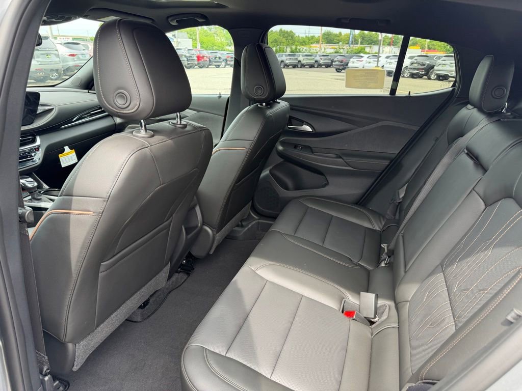 New 2026 Buick Envista Preferred FWD image 10