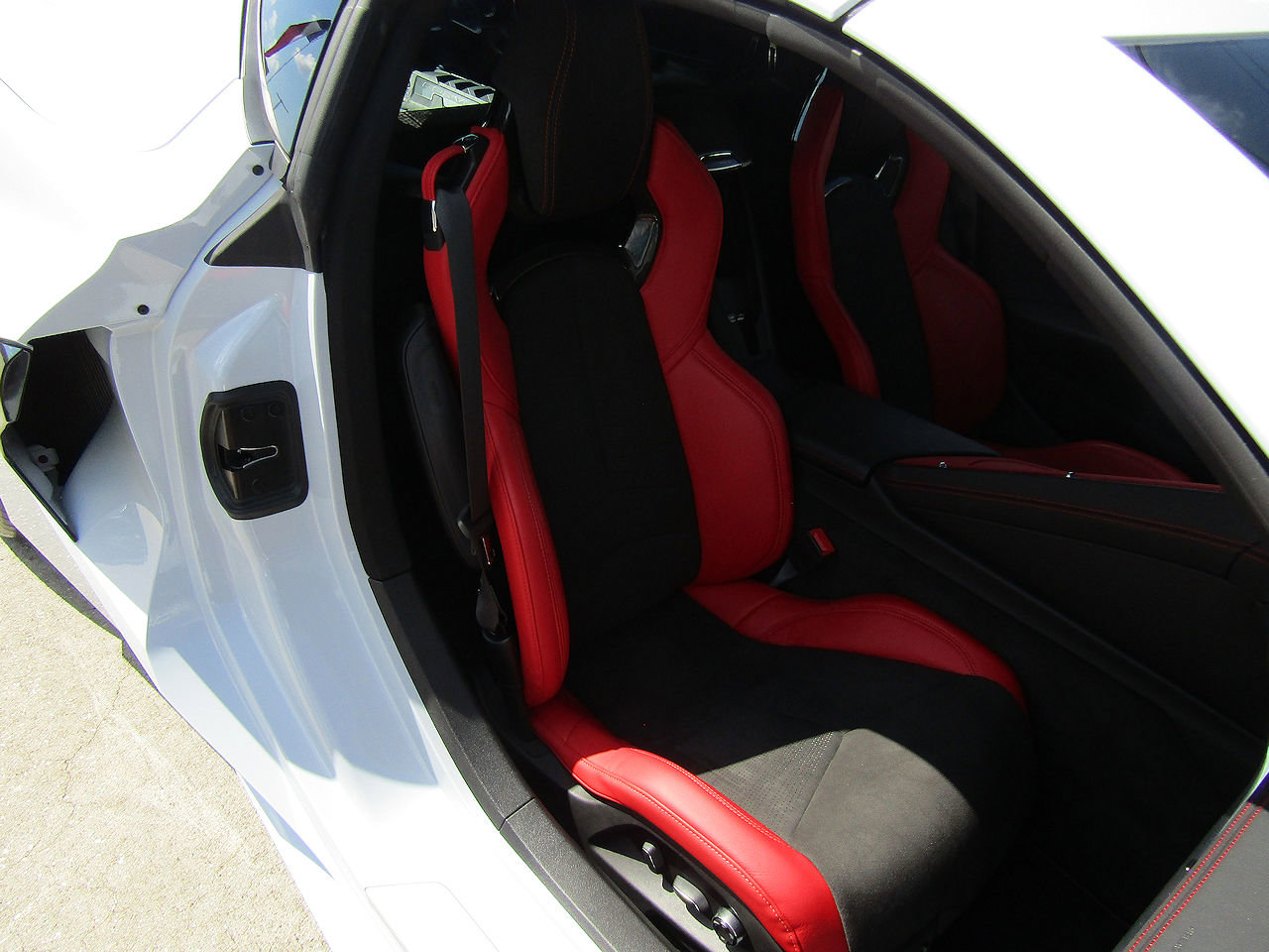 Used 2020 Chevrolet Corvette Stingray Preferred Cpe w/ 2LT Preferred Equipment Group image 12