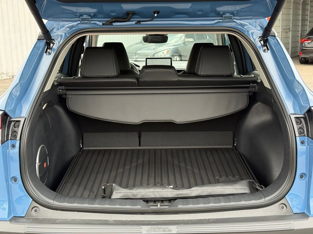 Certified 2026 Toyota Corolla Cross XLE image 16