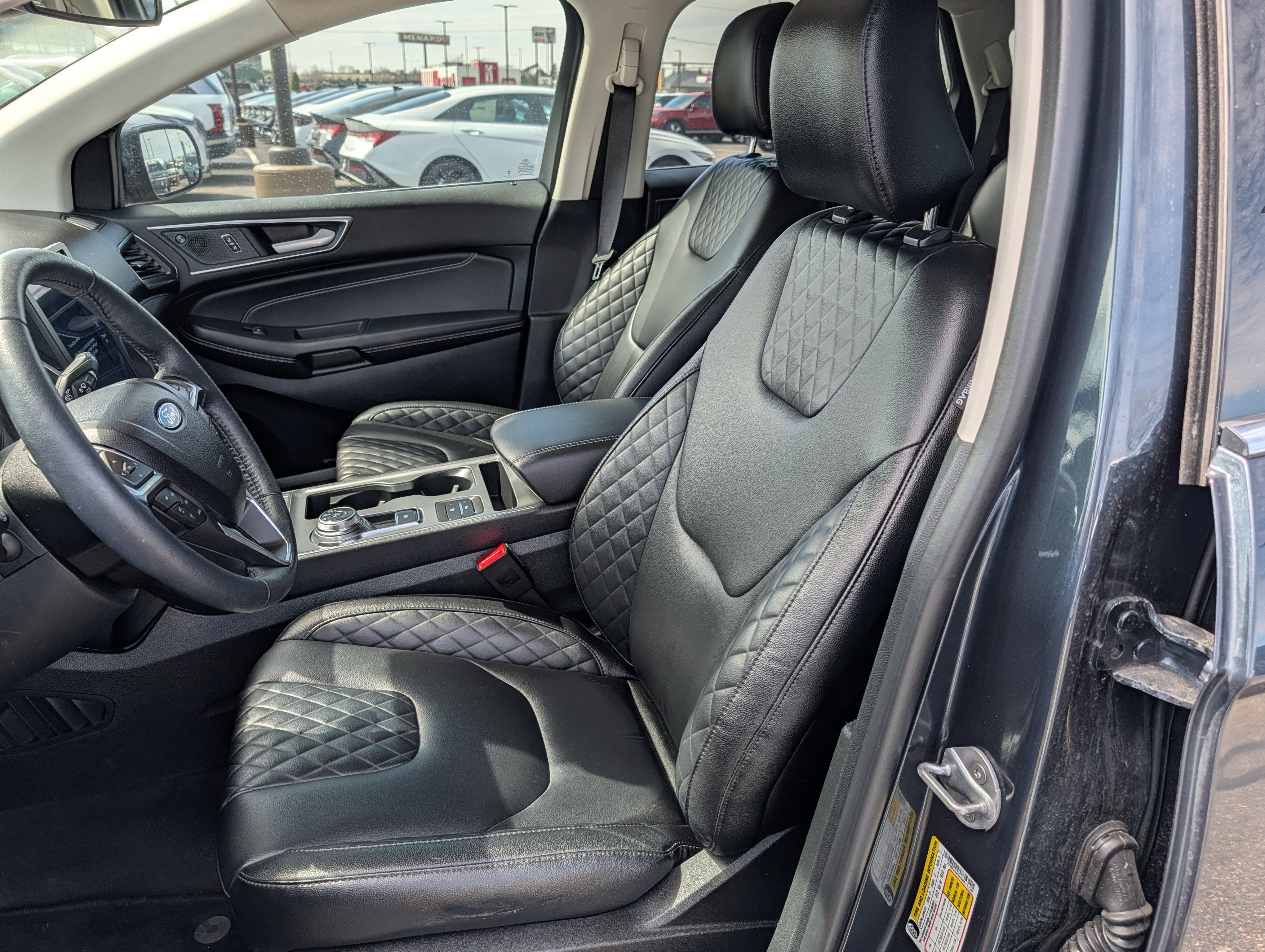 Used 2024 Ford Edge Titanium AWD/4WD image 10
