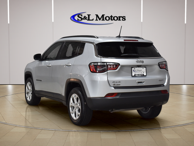 Certified 2024 Jeep Compass Latitude AWD/4WD image 7