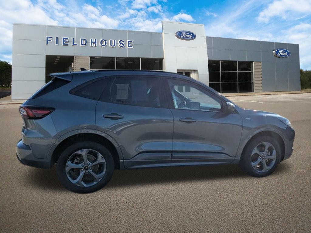 Used 2023 Ford Escape ST-Line Select w/ Tech Pack #1 AWD/4WD image 4