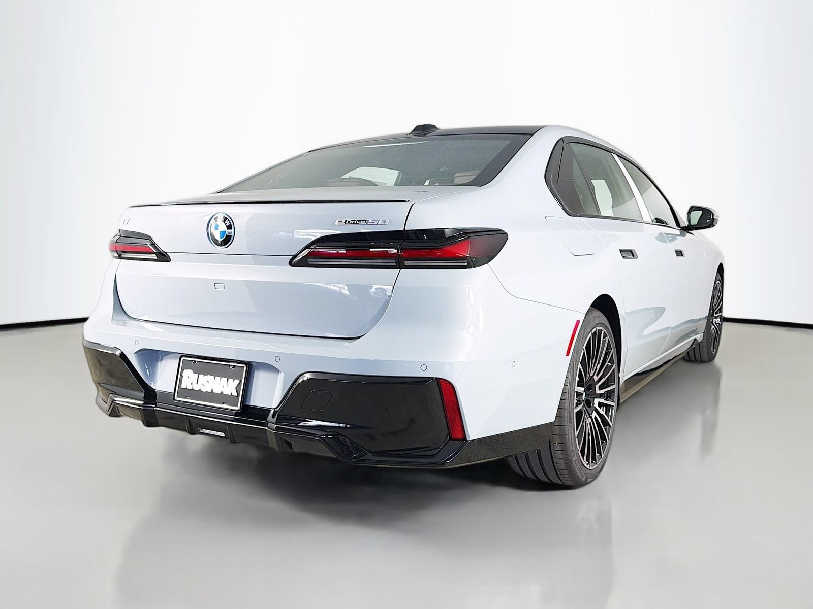 New 2026 BMW i7 eDrive50 w/ M Sport Package RWD image 7