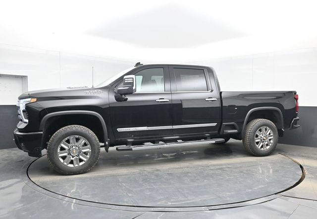 Used 2026 Chevrolet Silverado 2500 High Country w/ Technology Package AWD/4WD image 11
