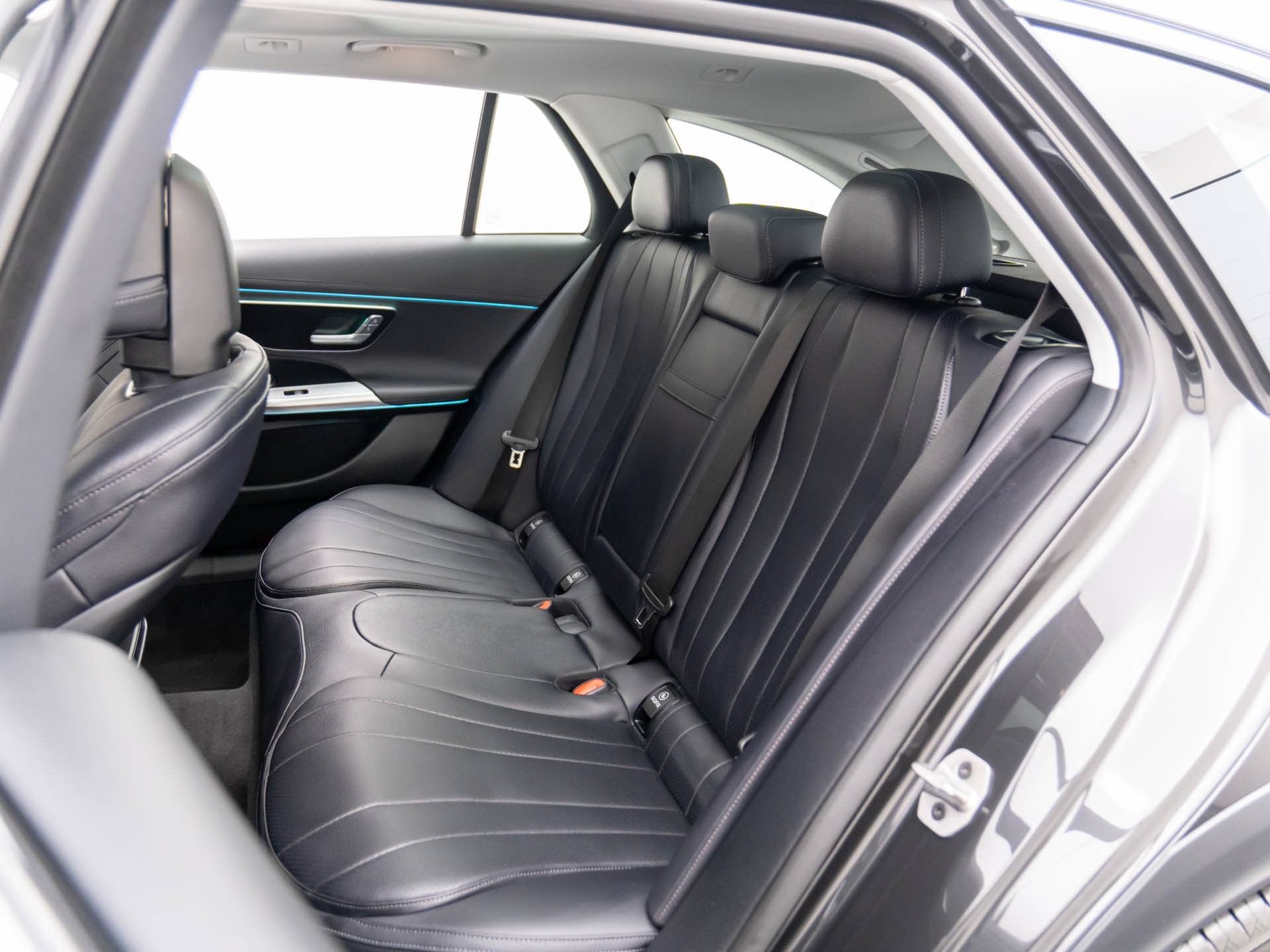 Certified 2025 Mercedes-Benz E 450 4MATIC All-Terrain Wagon image 16