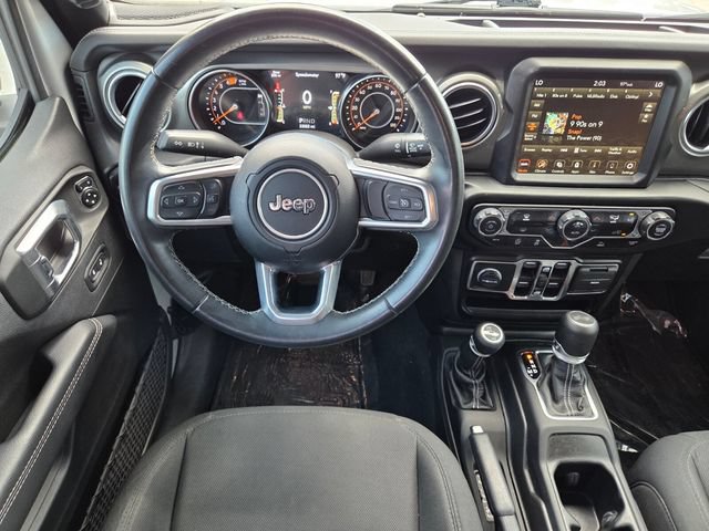 Used 2022 Jeep Wrangler Unlimited Sahara AWD/4WD image 14