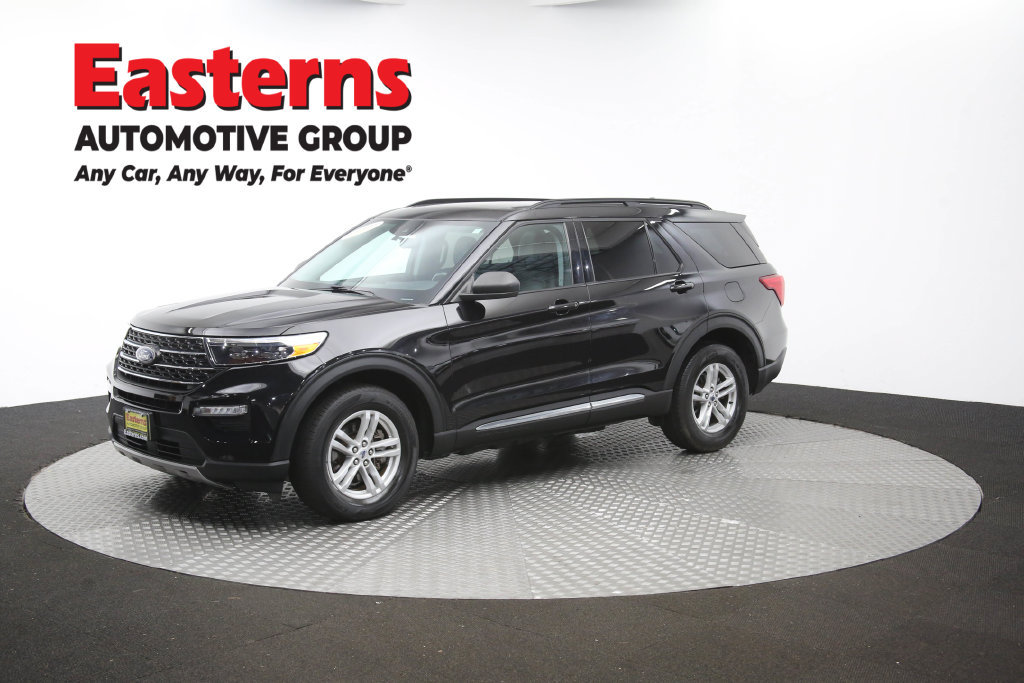 Used 2022 Ford Explorer XLT w/ Equipment Group 202A AWD/4WD image 52